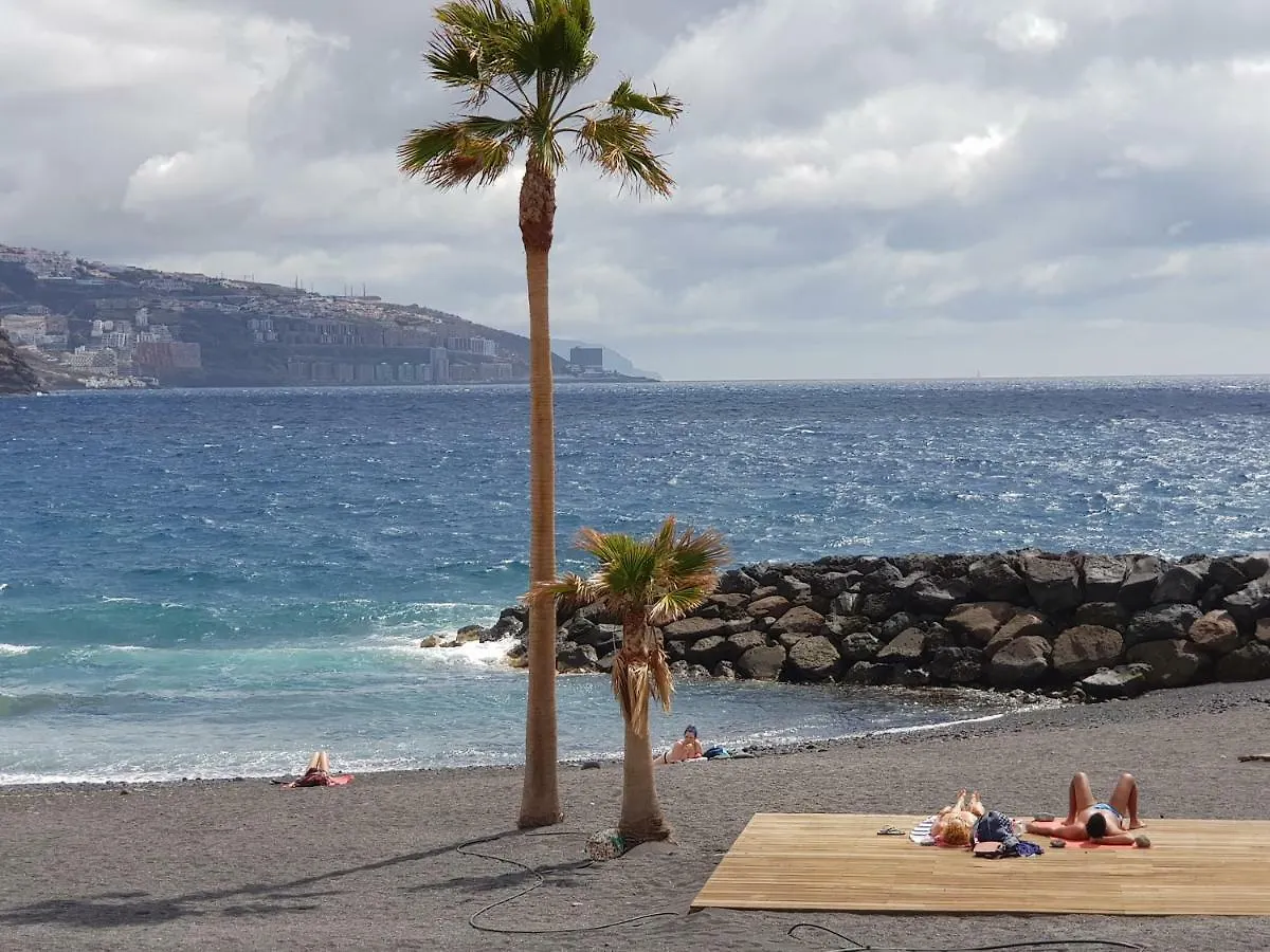 Guest house Welcome To Discover The Magic Amazing Tenerife !! Private Bath Nice Breakast Wf :) Candelaria